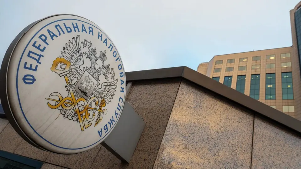 В первом квартале 2026 года налоговые поступления от малого бизнеса и самозанятых на специальных режимах сократились более чем на пятую часть на фоне повышения налоговой нагрузки и изменений в правилах применения УСН и других режимов.
