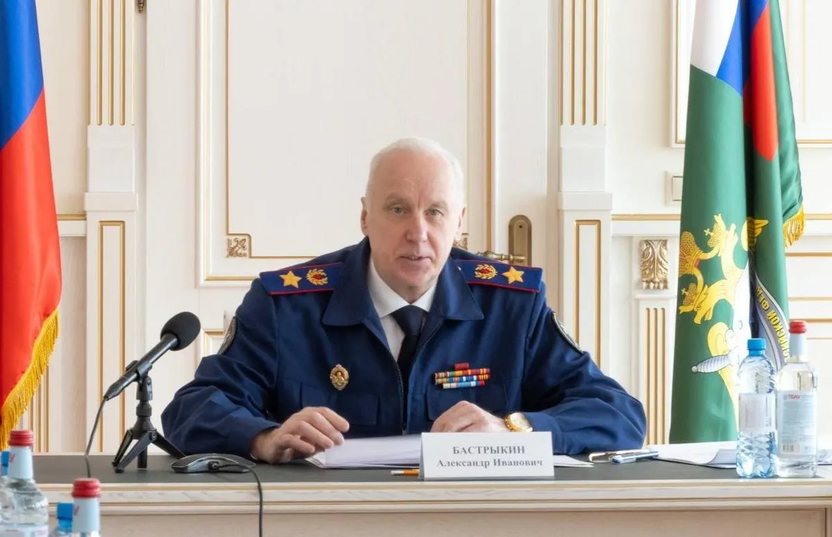 Председатель Следственного комитета России поручил провести проверку произведений детского писателя Григория Остера, в том числе сборника «Вредные советы», из‑за сомнений в их педагогической ценности.