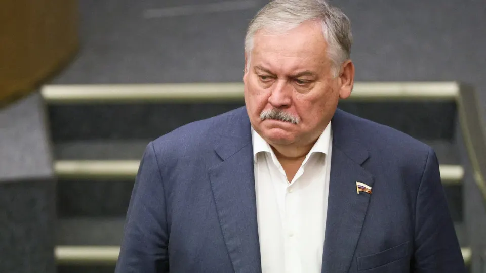 Первый зампред комитета Госдумы Константин Затулин обвинил Латвию и Эстонию в нарушении обещаний при распаде СССР, отметив введение статуса «неграждан» и рост русофобии. Это заявление прозвучало на фоне законопроекта о защите россиян за рубежом и сигналов об усилении военной активности вокруг НАТО.