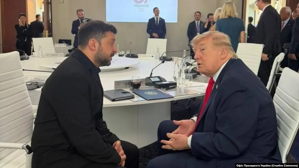 На саммите G7 в Эвиане лидеры согласовали единую позицию по усилению давления на Москву, обсуждались возможные новые санкции в энергетике и банковской сфере, а также поставки средств ПВО для Украины.