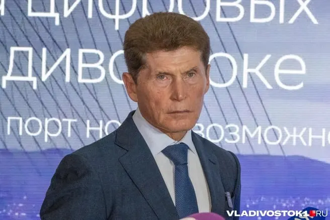 Голосование прошло открыто; кандидатура Олега Кожемяко поддержана единогласно; он займет должность полномочного представителя президента в ДФО.