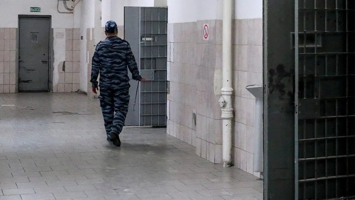 Два задержания по делу о подготовке атаки беспилотниками: обвиняются в участии в террористическом сообществе; расследование ведется