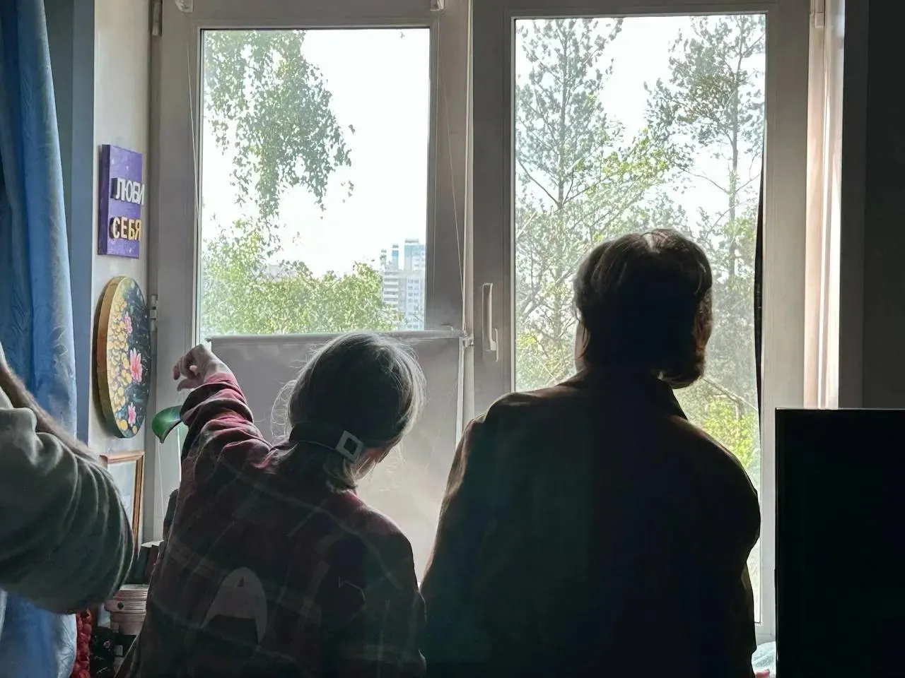 Ночная атака БПЛА в Московской области: в Химках беспилотник влетел в частный дом — погибла женщина, ещё один человек госпитализирован. За ночь по стране было сбито 555 дронов.
