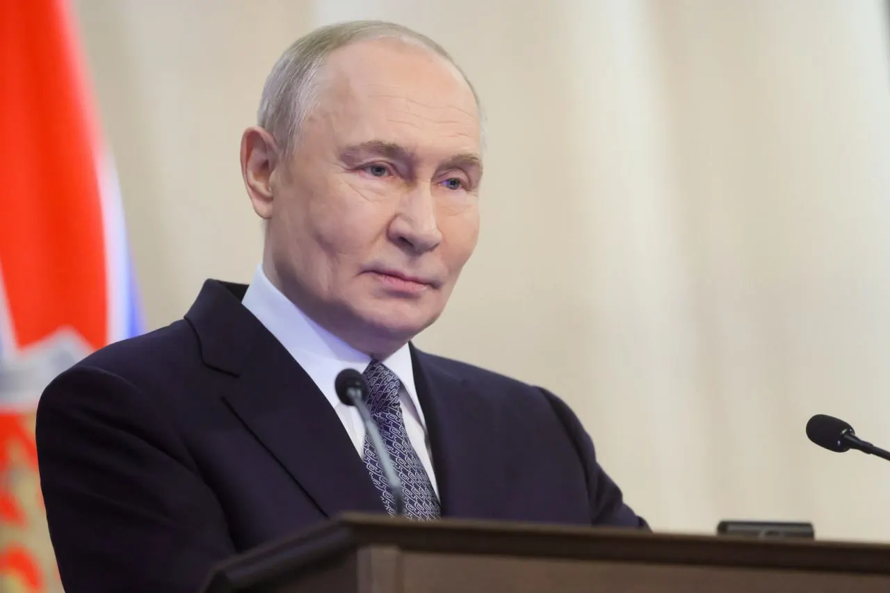 Президент России Владимир Путин прибудет в Казахстан 27–29 мая по приглашению Касым-Жомарта Токаева. В ходе переговоров планируется обсуждение укрепления стратегического партнёрства и союзных отношений между странами.