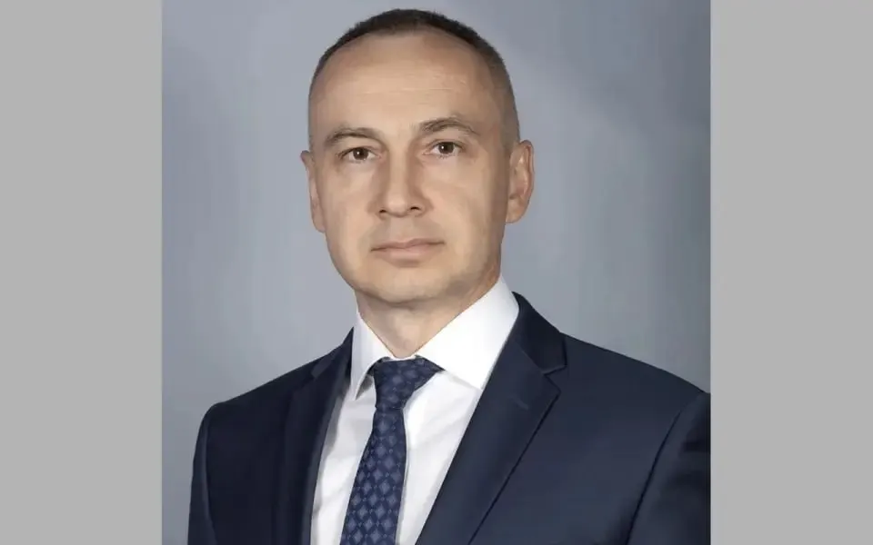 10 июня Алексей Ларин назначен руководителем «Газпром межрегионгаз Воронеж» и «Газпром газораспределение Воронеж». Назначение произошло на фоне уголовного дела о взятках и арбитражных споров; совет директоров рекомендовал не выплачивать дивиденды по итогам 2025 года.