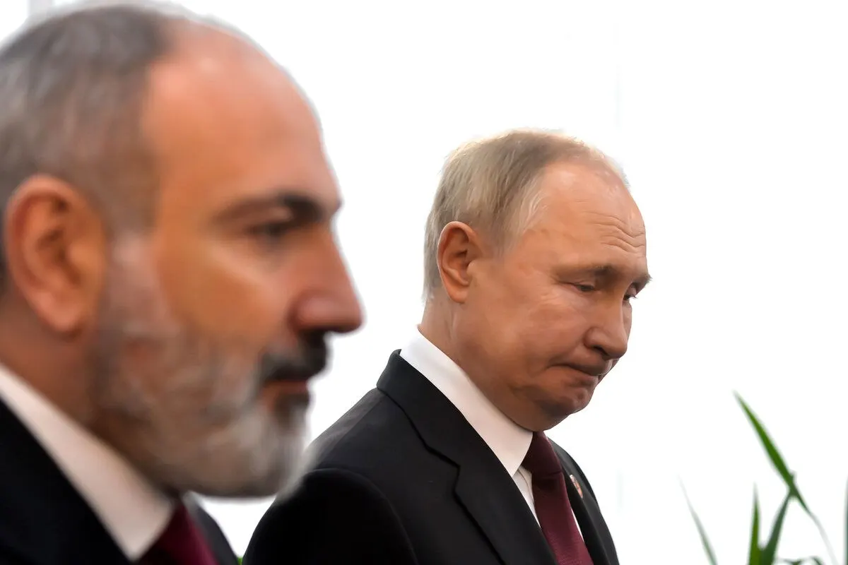 Президент России направил поздравление премьер-министру Армении: пожелал здоровья и успехов, подчеркнув дружественный характер двусторонних отношений. Это происходит на фоне политической напряжённости и введённых ранее торговых ограничений.