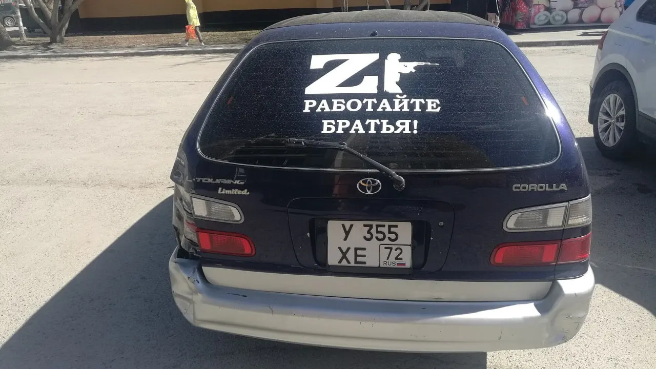 В новый единый государственный учебник по литературе добавили крылатые выражения современных людей: «Работайте, братья», приписываемая Магомеду Нурбагандову, и слова бортпроводника Дмитрия Ивлицкого. Решение объясняют тем, что такие фразы отражают опыт и ценности поколений.