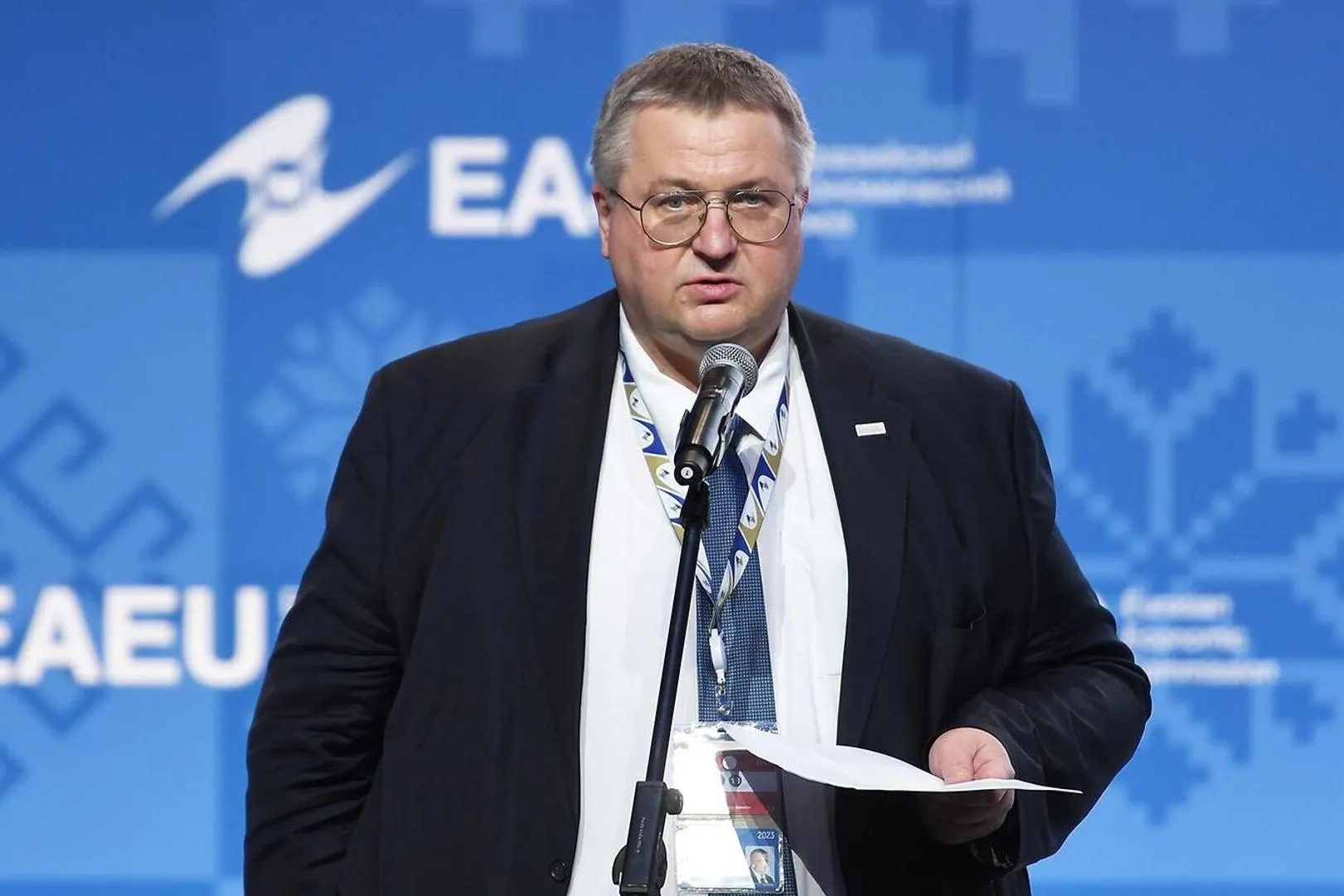 Вице‑премьер Алексей Оверчук заявил, что до декабря будет подготовлен анализ возможной приостановки действия договора о ЕАЭС в отношении Армении — решение будет зависеть от итогов парламентских выборов в Ереване.