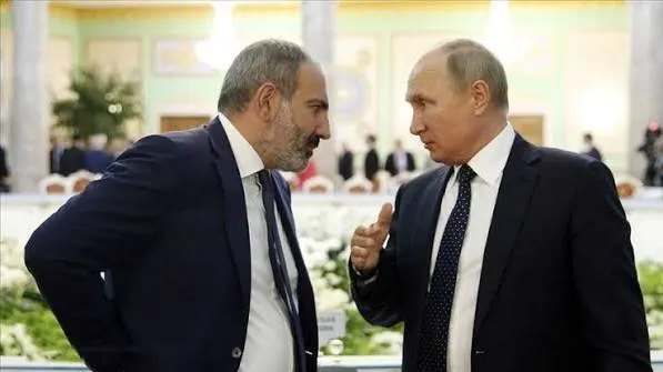 После телефонного разговора с Владимиром Путиным премьер Армении призвал отреагировать на запреты на импорт из страны и сообщил о планах провести референдум по внешнеэкономическому курсу; из‑за ограничений товарооборот снизился на 21,5%.