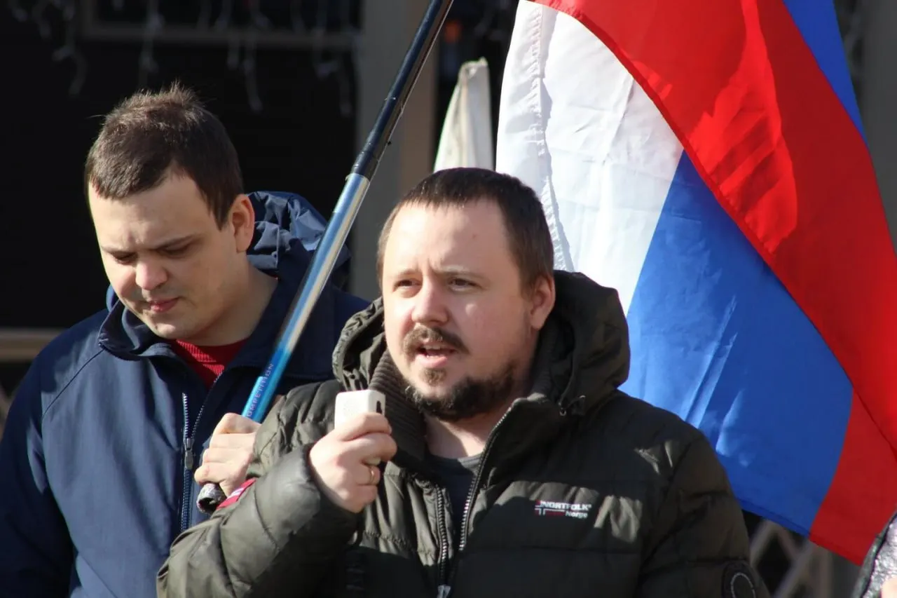 Суд в Воронеже 9 июля назначил сутки ареста автору телеграм-канала Павлу Сычеву по статье 20.3.1 КоАП РФ о возбуждении ненависти или вражды. Рано утром у него прошёл обыск.