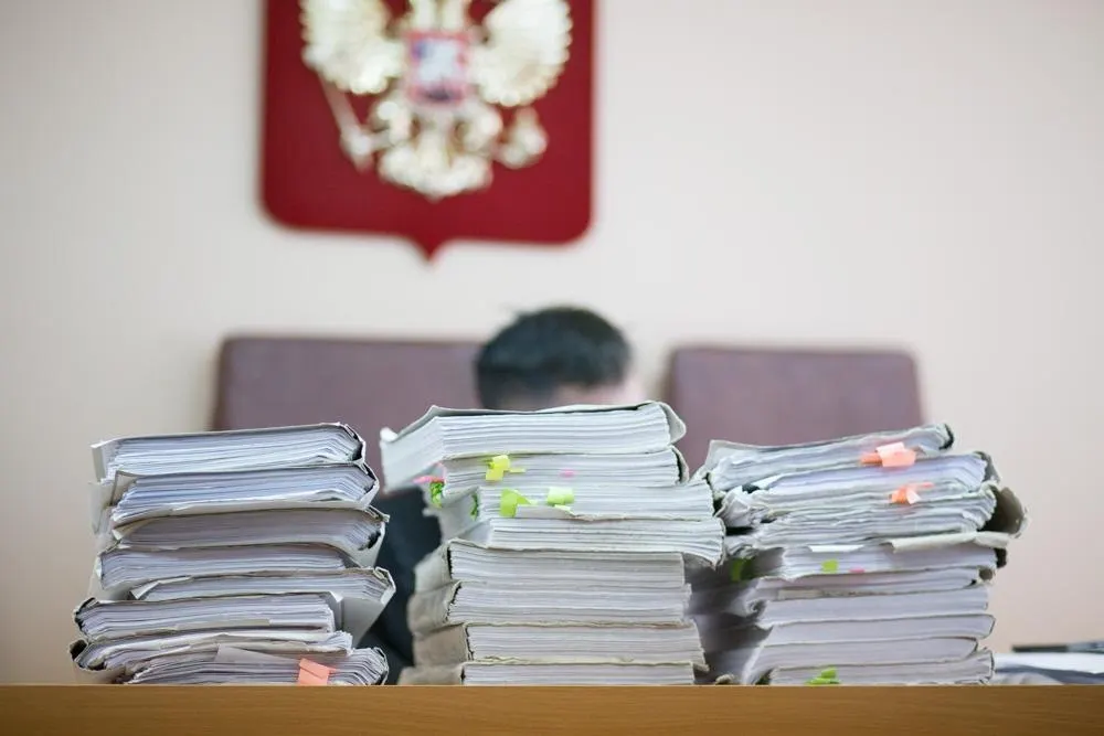 По данным следствия, замглавврача получал за подделанные медицинские справки более 1,2 млн рублей.