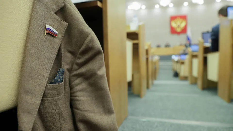 Правительство одобрило инициативу об освобождении депутатов региональных парламентов от наказаний за отсутствие или несвоевременную подачу деклараций, при этом документ отправлен на доработку с замечаниями.