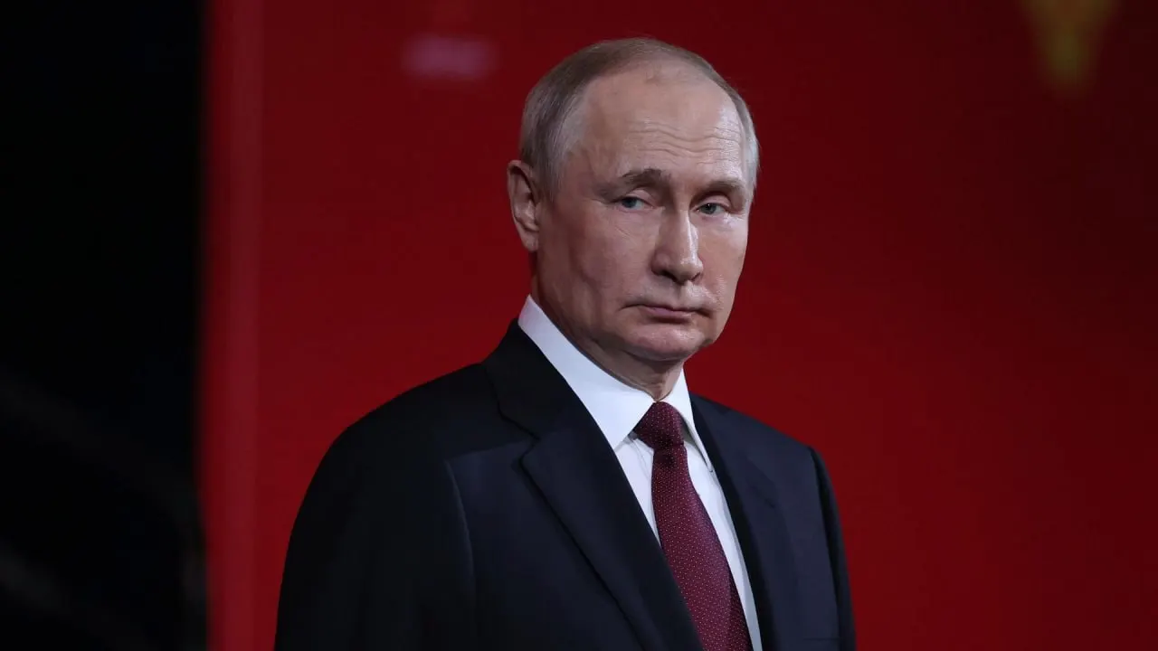 Кремль отверг инициативу Токаева о переходе к «Стамбульскому формату»: Песков заявил, что заморозка невозможна из‑за позиции Киева. Москва настаивает на выполнении своих требований — тогда возможен только условный и быстрый режим прекращения огня.