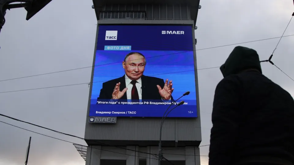 За неделю в конце июня уровень одобрения президента упал сильнее, чем за многие предыдущие периоды: дефицит топлива превращается в социальную проблему и политический риск.