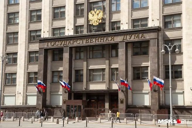 В регионе обсуждают данные о заработке губернатора Ильи Середюка и его имуществе, а также анализ деклараций других кузбасских кандидатов на выборы в Государственную думу.