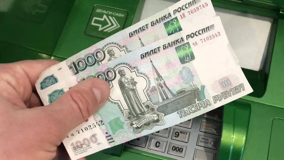 Госорганы предложили установить суточные и месячные лимиты на снятие наличных и переводы по номеру телефона, чтобы снизить риски кражи средств и злоупотребления картами.