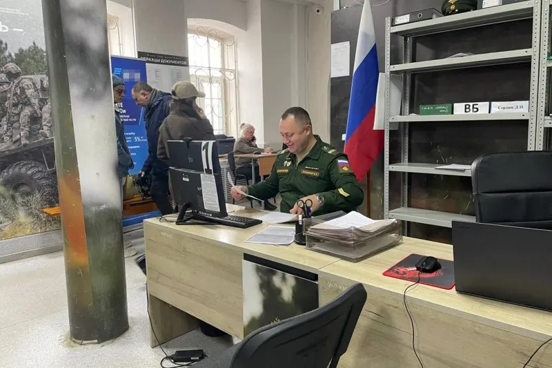 Официальные лица заявили, что мобилизации не планируется; эксперты считают, что распространяющиеся материалы направлены на давление на общество.