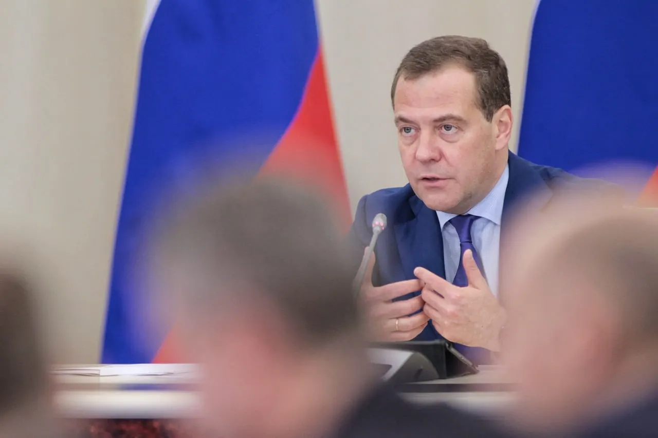 Политики утверждают, что конфликт идей не прекратится даже при завершении СВО, подчеркивая актуальность воспитательных задач в обществе.