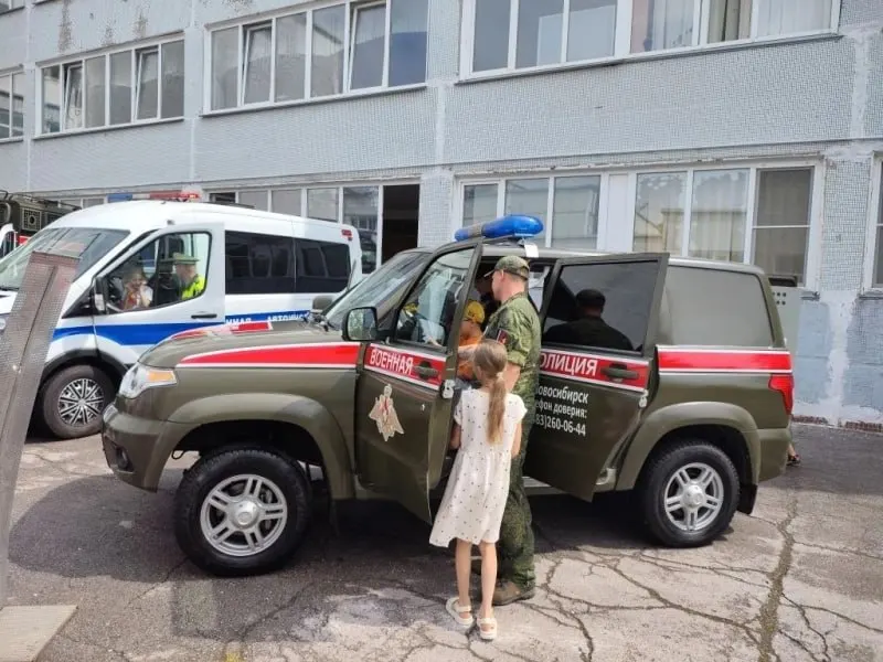 Министерство обороны предложило расширить полномочия военной полиции, включая право допрашивать граждан, требовать документы и возможность работать в гражданской одежде по распоряжению командования.