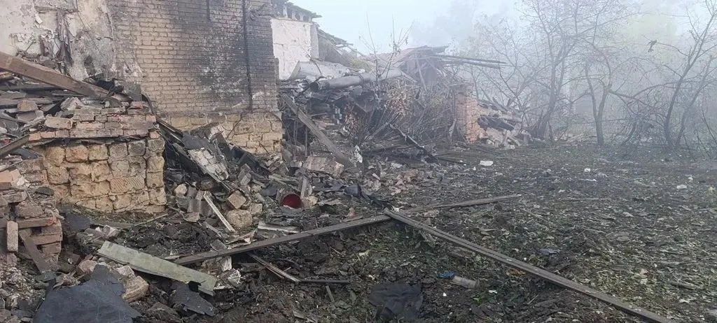 Дома, предприятия и автомобили пострадали во время налетов; сводка по ситуации в Воронежской области.
