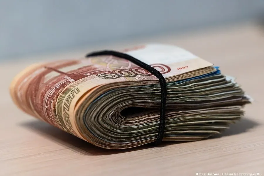Объем потребительских кредитов в регионе достиг 212,8 млрд рублей, совокупный портфель — 263,4 млрд рублей. Рост обусловлен снижением ключевой ставки с 21% до 14% годовых.